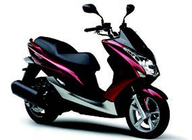 画像: ●水冷4ストOHC4バルブ単気筒●155cc●15PS/7500rpm●1.4kg-m/6000rpm●145kg●120/70-13・130/70-13●34万200円