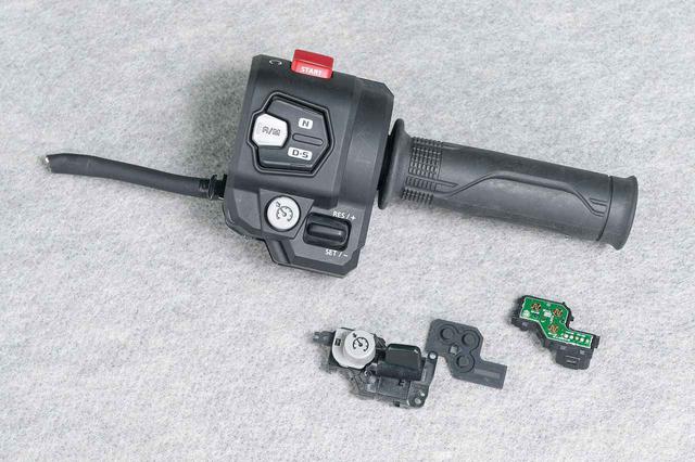 画像: 要望の多かったクルーズコントロールも今回から採用。電制スロットルの恩恵だ。