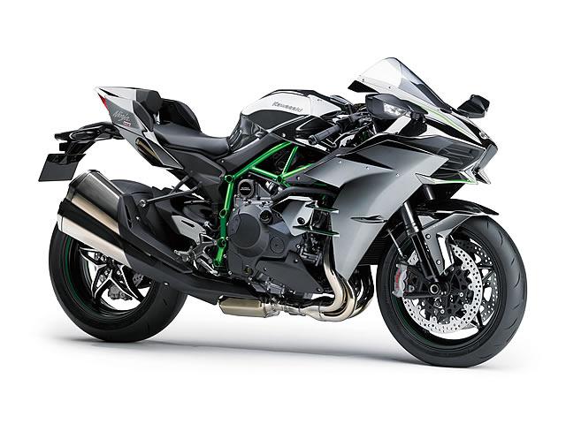 画像: ●水冷4ストDOHC4バルブ並列4気筒スーパーチャージャー●998cc●200PS/11000rpm●13.6kg-m/10500rpm●238kg●120/70ZR17・200/55ZR17●写真は輸出車