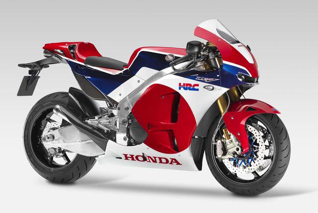 画像: ●水冷4ストDOHC4バルブV型4気筒●999cc●70PS/6000rpm●8.8kg-m/5000rpm●170kg●120/70ZR1 7・190/55ZR17●2190万円