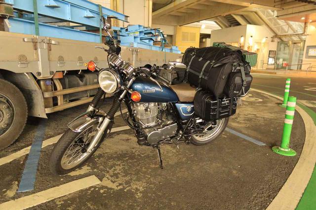画像: ヤマハ SR400 高速道路の巡航性能