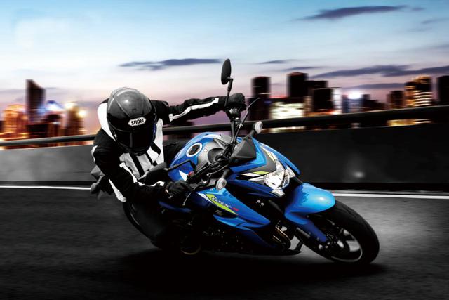 画像1: 「GSX-S1000 ABS」(2020)トリトンブルーメタリック