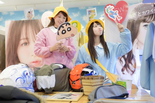 画像: 内心、ほんとうにここまでするのね(/ ω /)って恥ずかしがってる私とテンションアゲアゲのさおりん♪