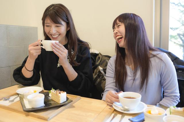画像9: 最後はカフェ「エス・テラス」でデザート食べてお土産を見よう!
