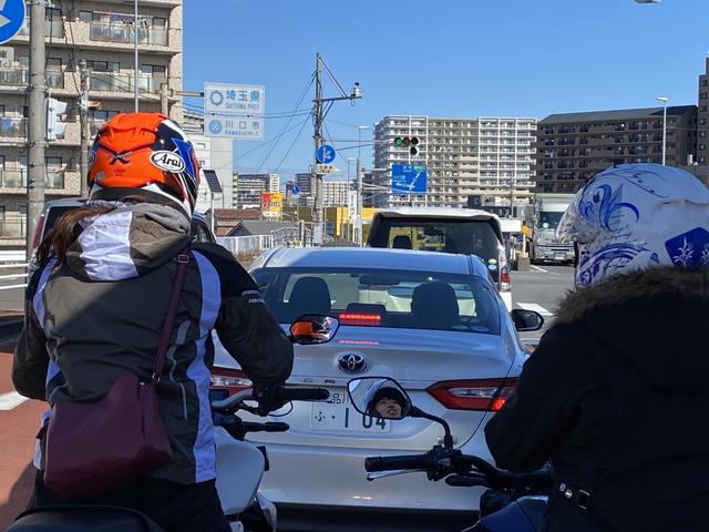 画像2: 可愛い顔してヤバい奴とツーリングに行くんじゃないかと、東のさおりんは内心ドキドキでした♡