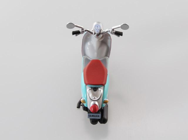 画像9: 【新発売】今度はヤマハ「ビーノ」がカプセルトイに! “ゆるキャン△”で人気のレトロポップな原付スクーターが1/32スケールのガチャガチャになって登場!