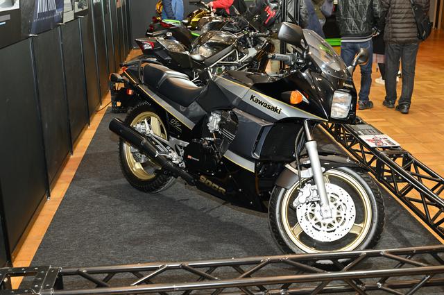画像: GPz900R(1984)