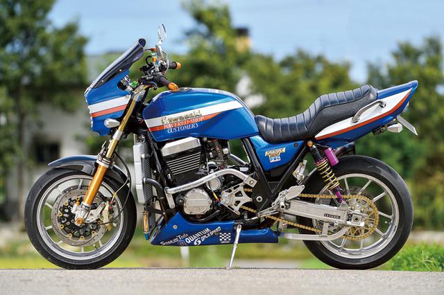 画像: ZRXに乗る仲間とよく知るショップが後押しして進化