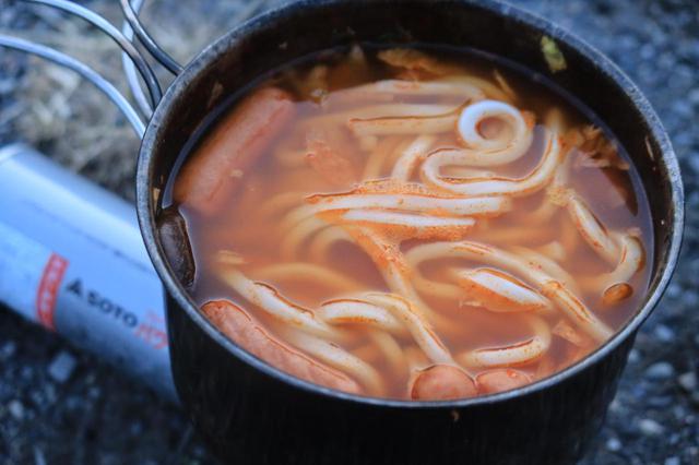 画像: 鍋+うどんほど楽なものはないですねえ。