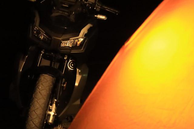 画像: 一緒に旅するまで気づかなかったけど、ADV150はすごくイケメン。