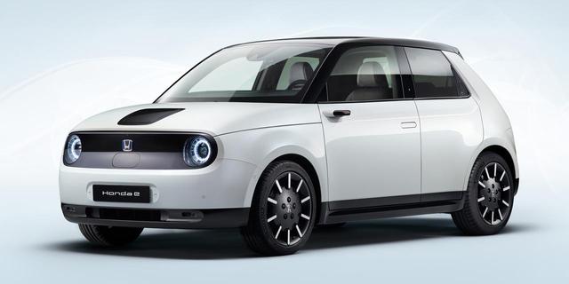 画像: 都市型電気自動車「Honda e」は2019年3月のジュネーブモーターショーでプロトタイプを世界初公開。2019年10月の東京モーターショーにも展示された。