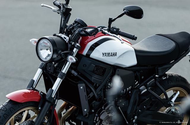 画像1: XSR900と同じく「ホワイト」をラインナップ!