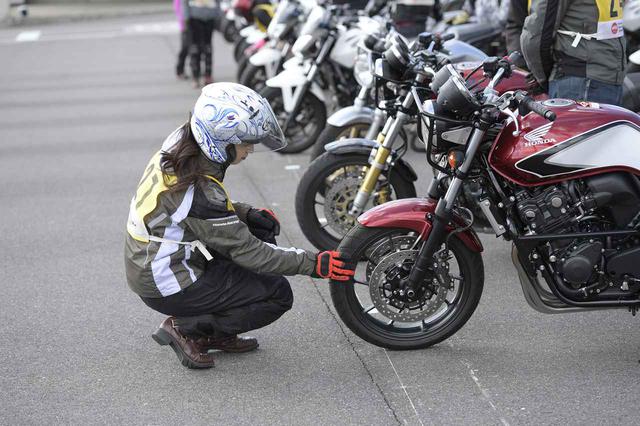 画像4: STECでの1日はどんな内容? 大関さおりさんは、中級クラスに参加!