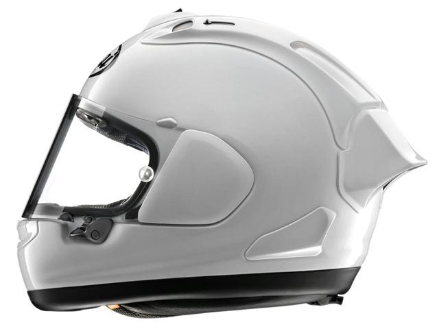 画像3: 後頭部に注目! 待望のエアロデバイスを採用した本格レーサー仕様のヘルメット