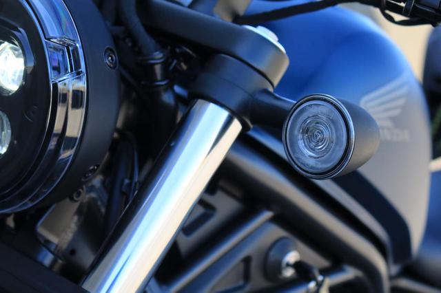 画像1: ホンダ「レブル250」2020年モデル お散歩インプレ! 積載を簡単に行なう新技披露&新型の魅力を紹介