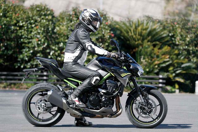 画像1: カワサキ「Z900」ライディングポジションと足つき性