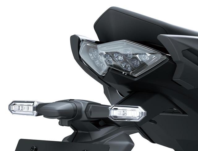 画像: LEDテールランプは、テールカウルの高級感を演出。赤色LEDバルブとスモークレンズを採用しています。