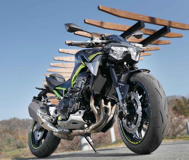 画像: カワサキ Z900 総排気量:948cc/最高出力:125PS/9500rpm/最大トルク:10.0㎏-m/7700rpm 税込価格:104万5000円/発売日:2020年1月15日