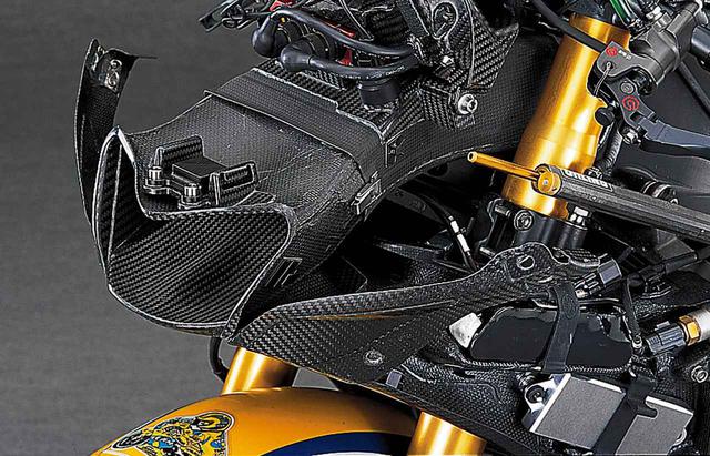 画像3: 【MotoGP創成期】YAMAHA YZR-M1(2006)徹底解剖<No.02>「ヤマハ時代のロッシが駆けた990cc最終型のYZR-M1」