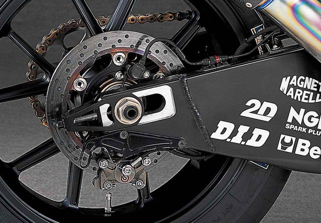 画像7: 990cc最終型のYZR-M1を徹底解剖