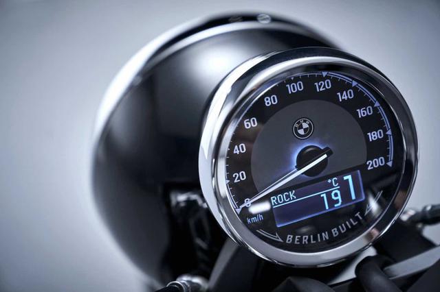 画像9: BMWの新型クルーザー「R18」が正式発表!1800ccの史上最大ビッグボクサーエンジンの詳細が明らかに!