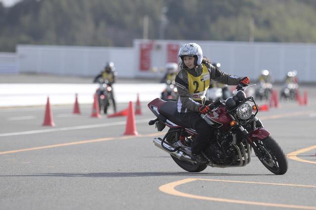 画像1: Honda CB400 SUPER FOUR 主なスペック・価格