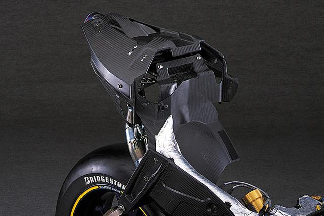 画像11: 【MotoGP創成期】SUZUKI GSV-R(2006)徹底解剖<No.03>「990㏄時代最後の2006年型GSV-R」