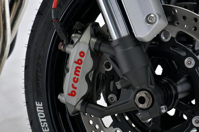 画像: BREMBO ラジアルモノブロックキャリパー チタニウム 108mm 税別:100,000円 plotonlinestore.com