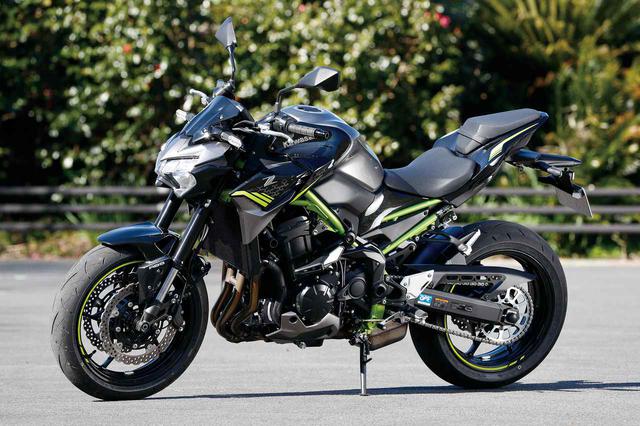画像: 2020年1月15日に発売されたカワサキの新型Z900も「スマートフォン接続機能」を搭載している。