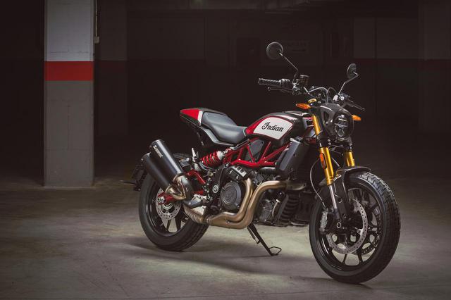 画像: "カーボン仕様"のプレミアム「FTR1200 Carbon」が登場!