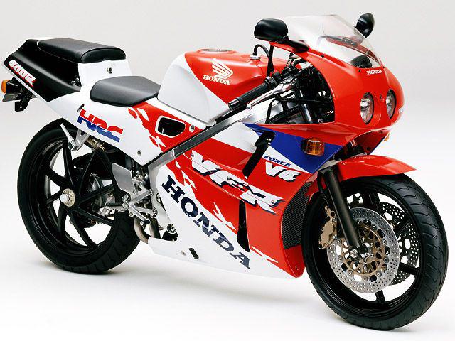 画像: HONDA VFR400R(1990/1) ●水冷4ストDOHC4バルブV型4気筒 ●399㏄ ●59PS/12500rpm ●4.0㎏-m/10000rpm ●167㎏ ●120/60R17・150/60R18●71万9000円(当時)