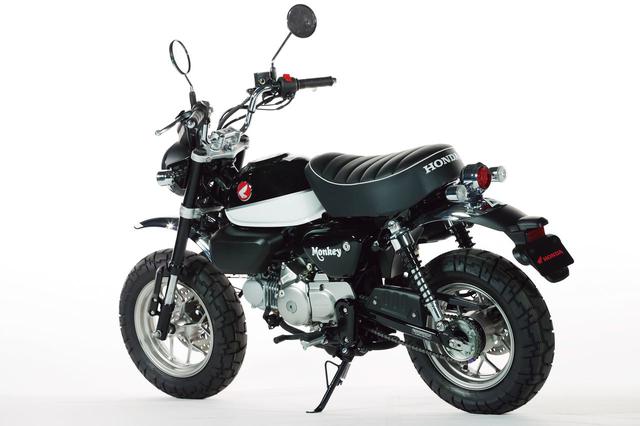 画像: 生産国のタイではデビュー当初から全4色で発売された。日本では、はじめにレッド・イエローの2色、その後ブルーが追加され、2020年4月、ついに待望の「パールシャイニングブラック」が加わった。