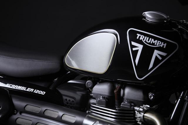 画像2: トライアンフ「スクランブラー1200 ボンド エディション」の特徴