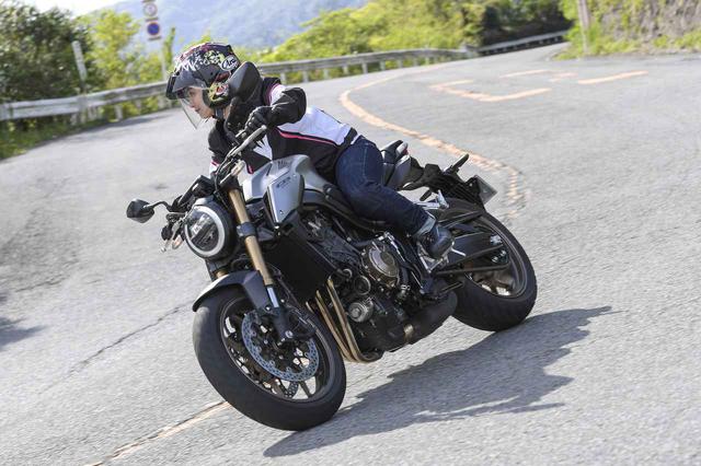 画像5: 平嶋夏海 × ホンダ「CB650R」【オートバイ女子部のフォトアルバム】