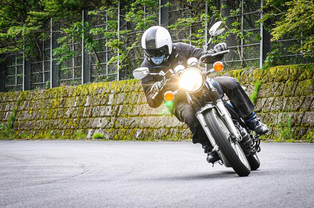 画像3: 誰でも楽しめるSR400の走り
