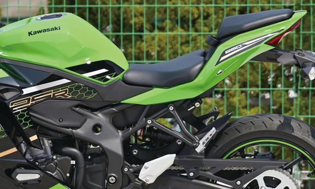 画像2: カワサキ「Ninja ZX-25R」のサイズ感