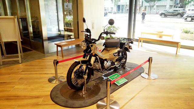 画像1: Hondaウエルカムプラザ青山が再開館! 徹底した3密対策のなか、CT125・ハンターカブを展示