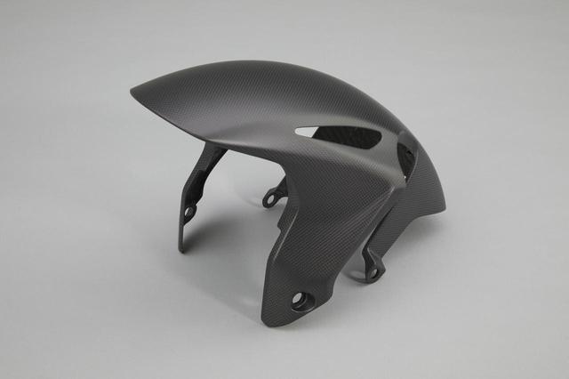 画像2: CBR1000RR-Rにドライカーボン外装を装着したら激進化! ホンダが純正アクセサリーパーツを追加ラインナップ