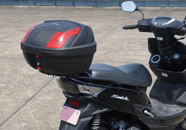 画像2: ラフ&ロード「RALLY」からトップケースが2製品登場! コスパがよく、装着も簡単なハードケース
