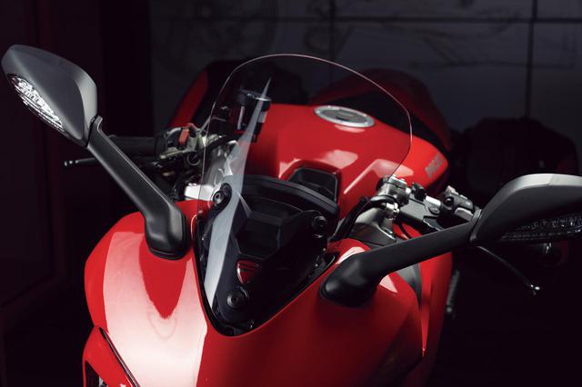 画像: スモークウインドスクリーン ■2万5872円 ※