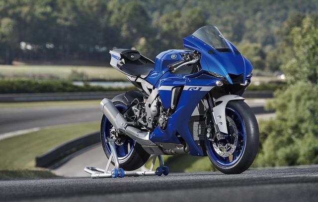 画像1: ヤマハ「YZF-R1」「YZF-R1M」2020年モデル進化のポイント