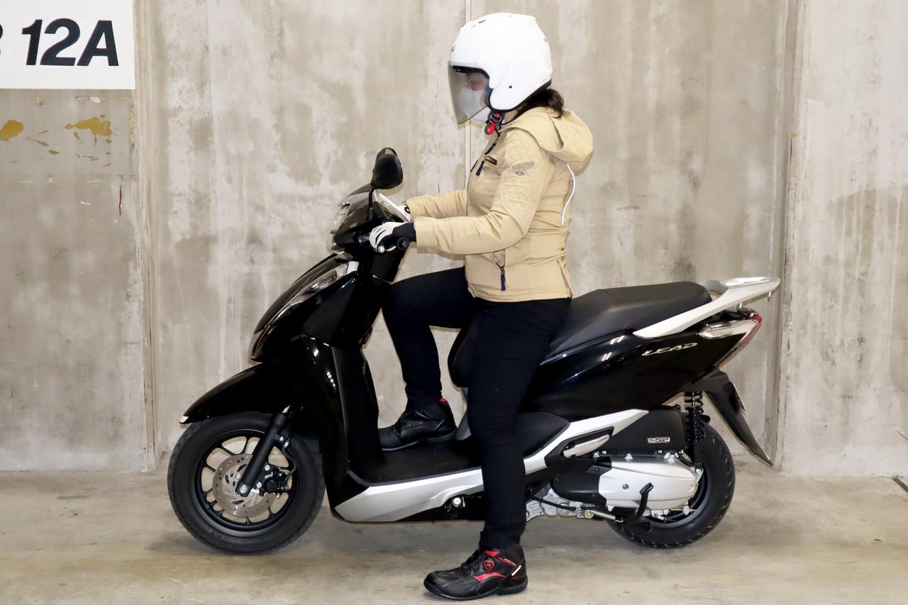  いまイチオシの原付二種125cc通勤スクーター【ホンダ編】スリムで軽快、収納力も抜群な「リード125」 - webオートバイ Illustration 