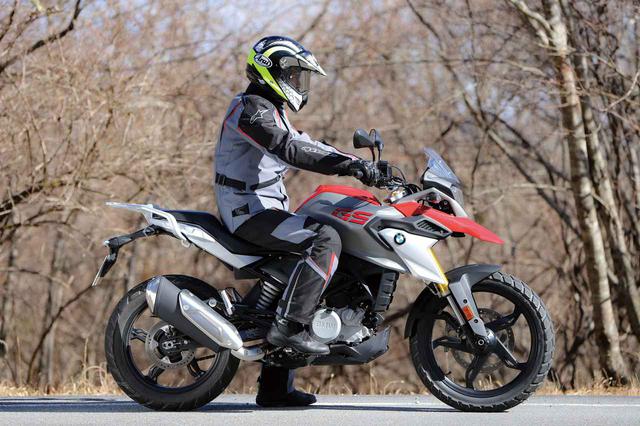 画像1: BMW「G 310 GS」ライディングポジション・足つき性