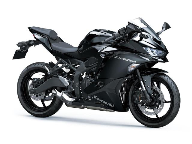 画像1: 【速報】カワサキ「Ninja ZX-25R」国内仕様車の価格・発売日・スペック・カラーバリエーションが決定!