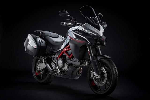 画像: ムルティストラーダ950 S「GPホワイト」※オプションパーツ装着車