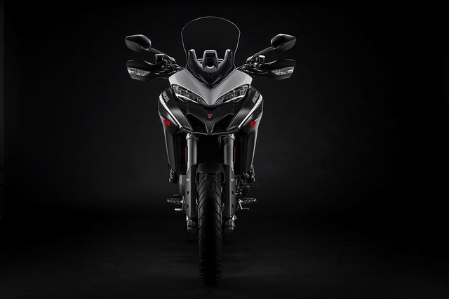画像1: 【新車】ドゥカティ「ムルティストラーダ950 S」にMotoGPマシンからヒントを得たグラフィック”GPホワイト“カラーが登場!