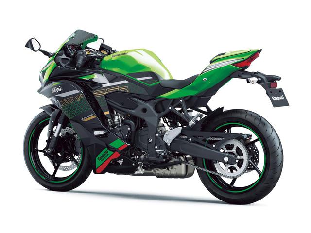 画像: スタイリングは兄貴分のZX-6Rに近い、カワサキのスーパースポーツらしいデザイン。