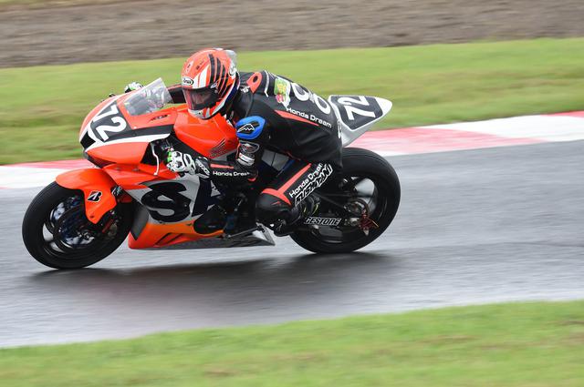 画像: これが全日本ロードレース初表彰台となった濱原 荒れたコンディションでは強いぞ!
