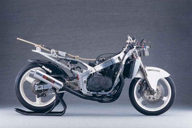 画像2: '87年に4耐2連覇を達成したノービス仕様車