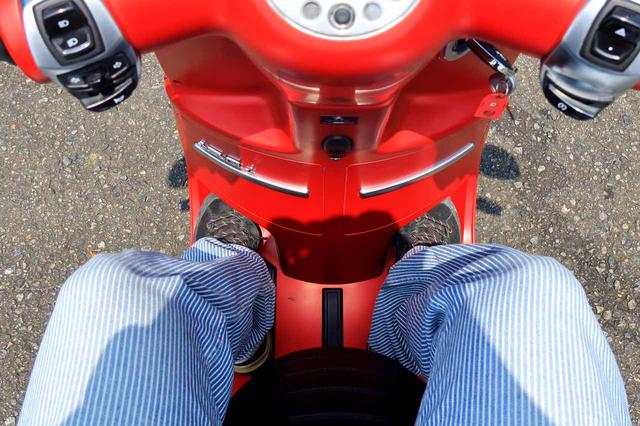 画像: つま先がピタッとハマる形状になっています。